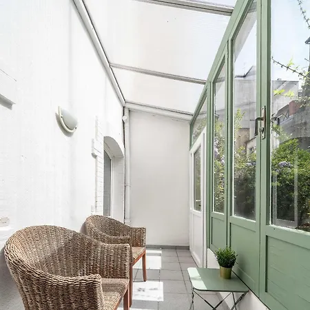 Bains Callou Situee Face Aux Thermes Διαμέρισμα Βισύ