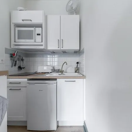 Bains Callou Situee Face Aux Thermes