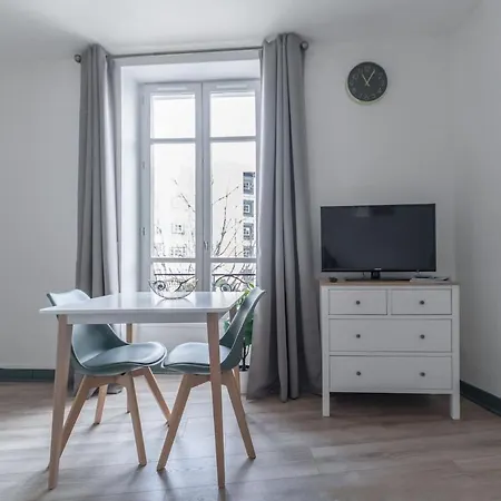 Διαμέρισμα Bains Callou Situee Face Aux Thermes *