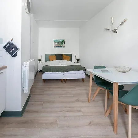 Bains Callou Situee Face Aux Thermes Διαμέρισμα Βισύ