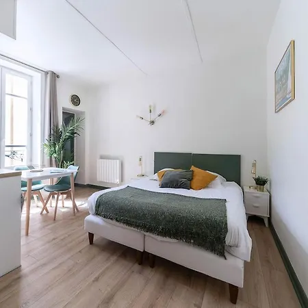 Διαμέρισμα Bains Callou Situee Face Aux Thermes Βισύ