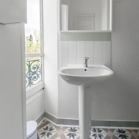 Διαμέρισμα Bains Callou Situee Face Aux Thermes Βισύ