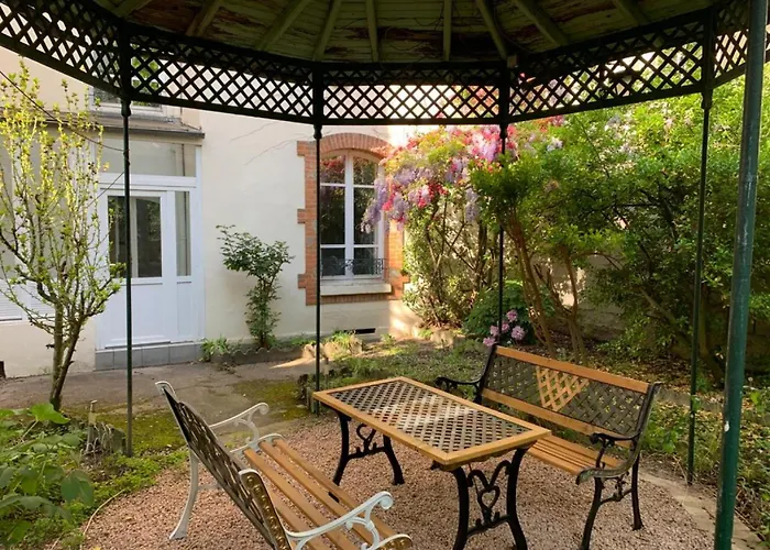 Bains Callou Situee Face Aux Thermes Apartment