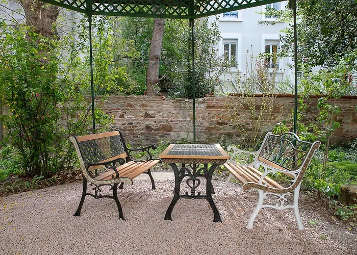 Apartment Bains Callou Situee Face Aux Thermes *