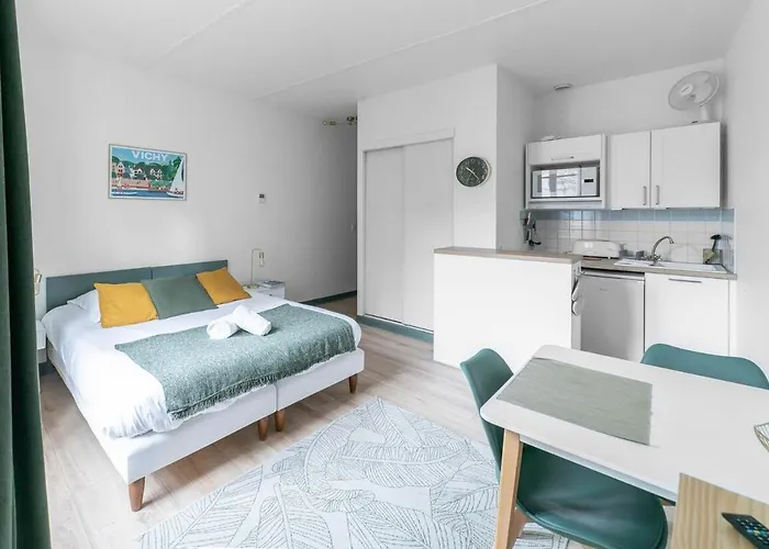 Apartment Bains Callou Situee Face Aux Thermes