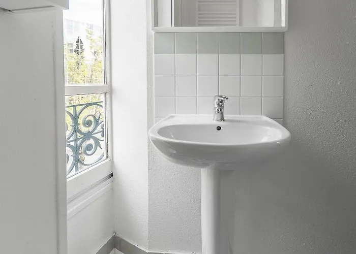 Apartment Bains Callou Situee Face Aux Thermes Vichy